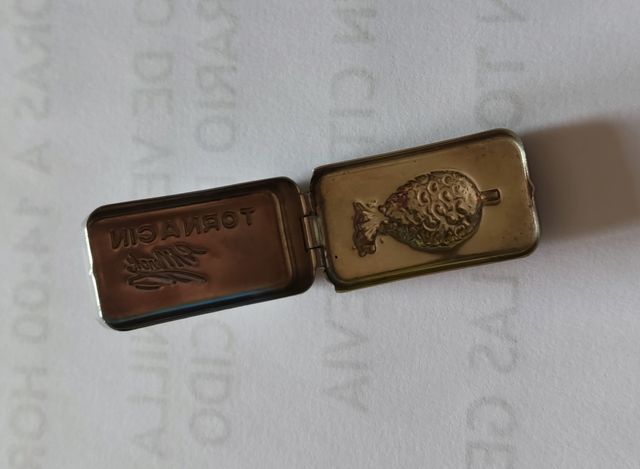 Cajita pastillero metal Tornacin