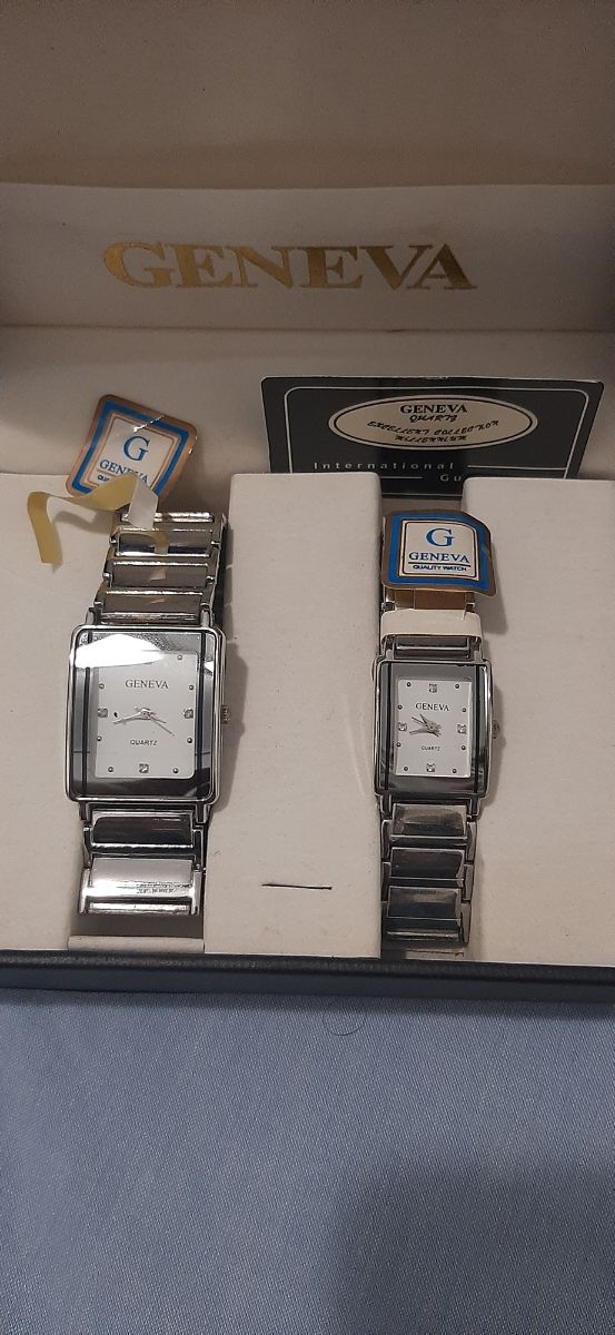 PAREJA DE RELOJES. NUEVOS.
