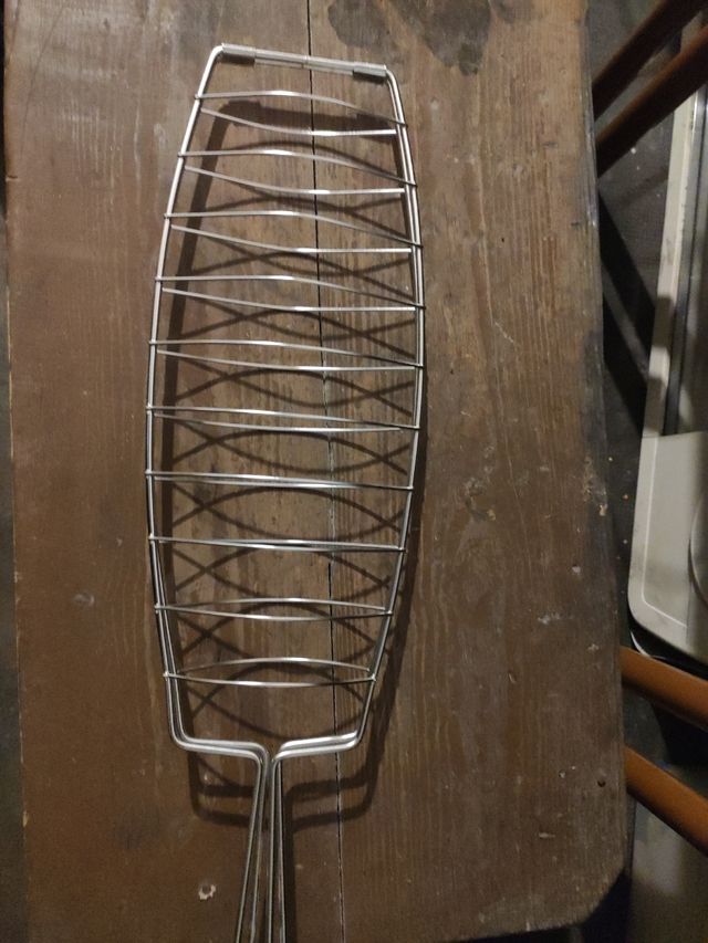 Parrilla de pescado largos