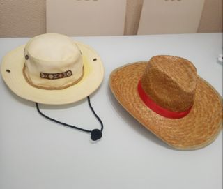 Sombreros y disfraz del Zorro