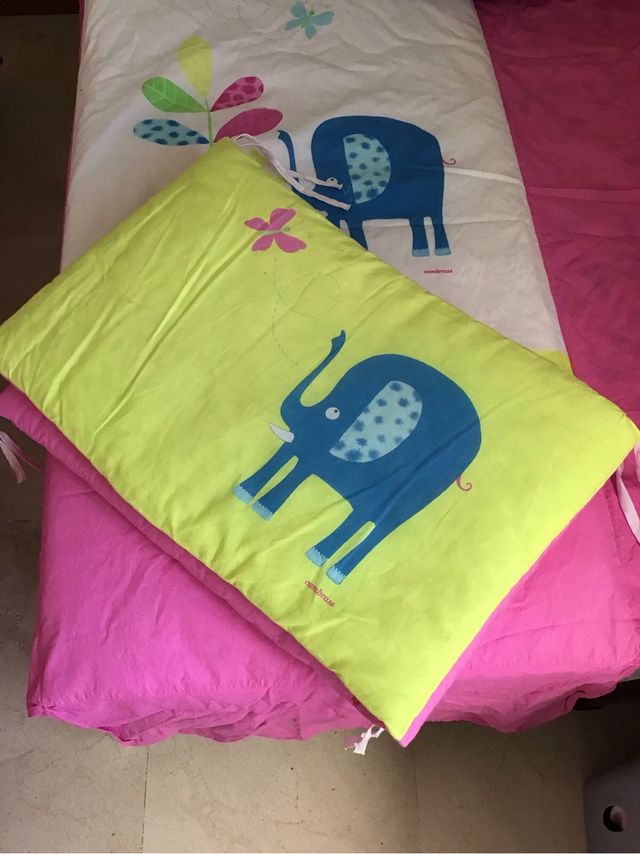 protector de cuna y colcha