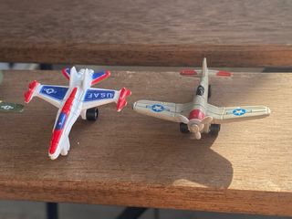 Micromachines antiguos: aviones y coches