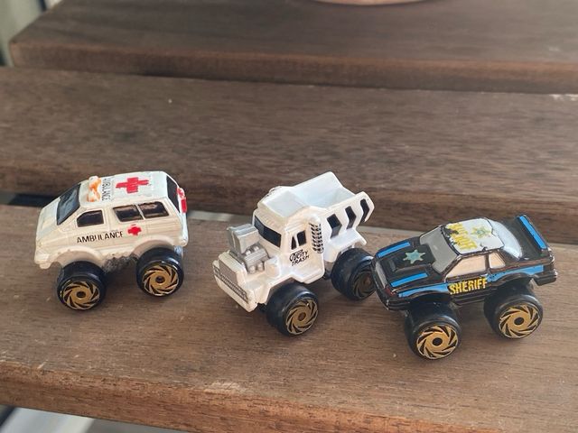 Micromachines antiguos: aviones y coches