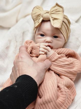 bebe reborn silicona