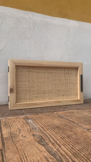 Cubrecontador de madera a medida