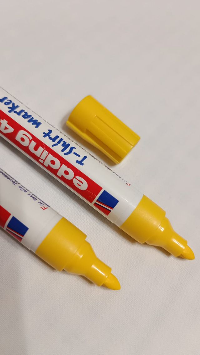 LOTE 2 ROTULADORES EDDING 4500 (T-SHIRT) AMARILLO