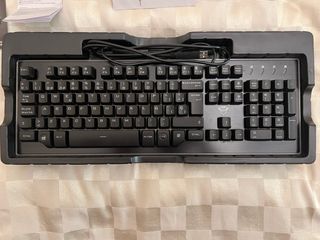 Teclado Gaming Trust THURA GXT-860