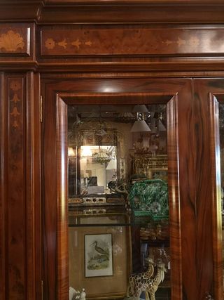 Mueble Vitrina Clásico