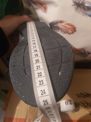 Botas fútbol sala. Nike. 36.