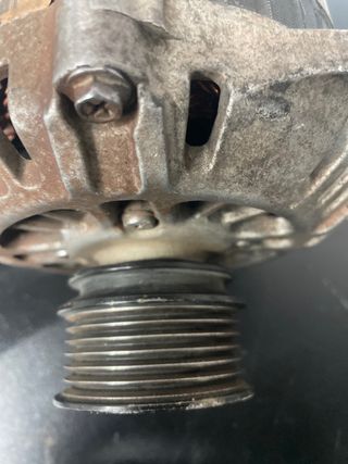 Alternador de Nissan terrano II