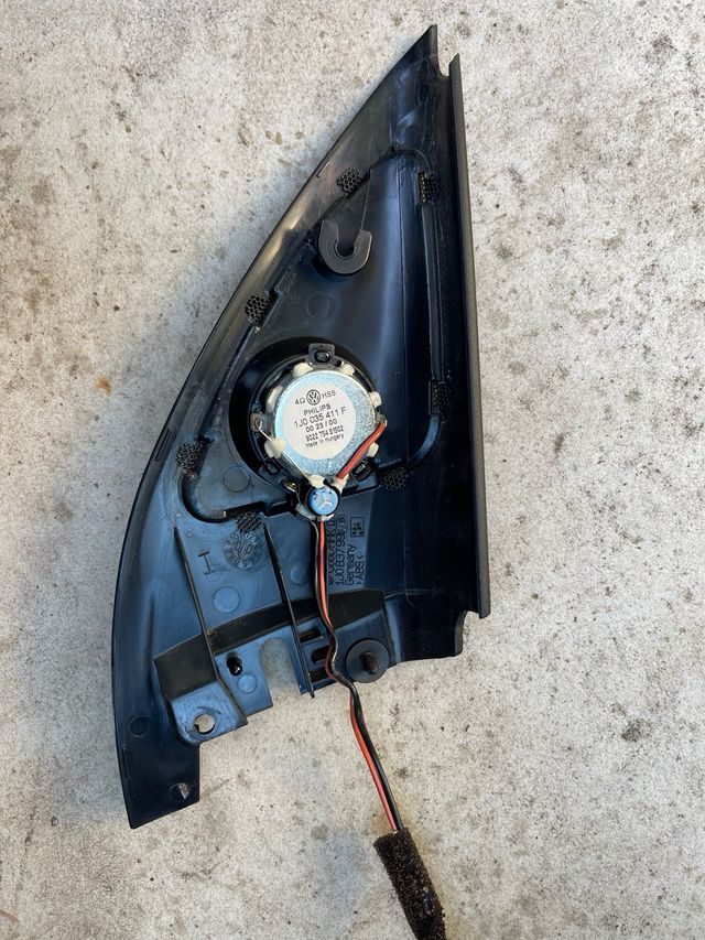 ALTAVOZ PUERTA DELATERA GOLF 4