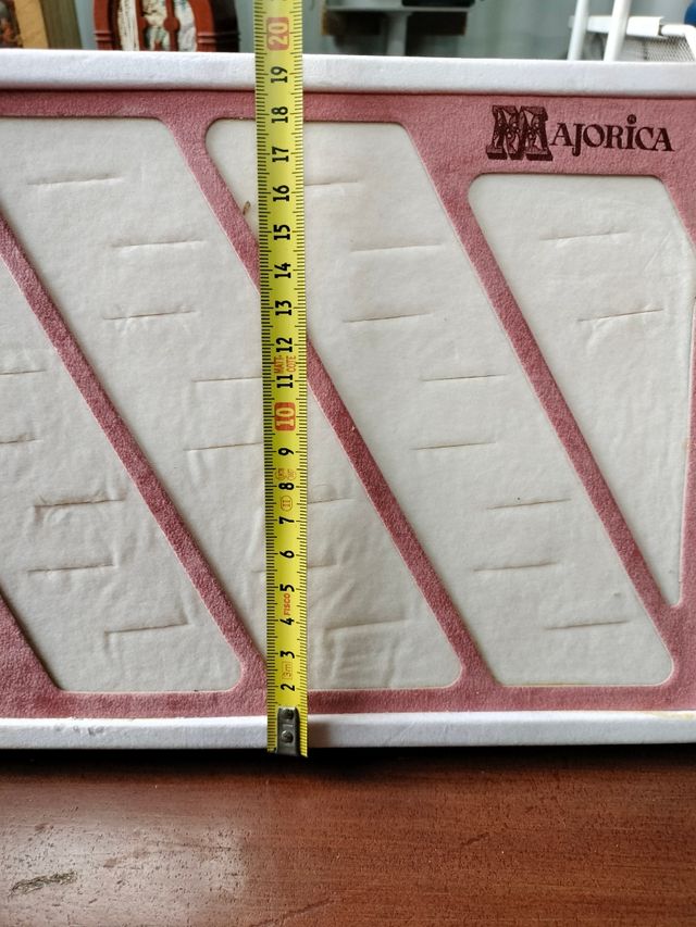 Panel con soporte muestrario anillo