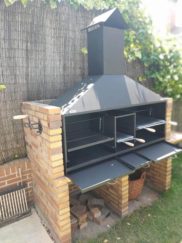 BARBACOA GRANDE MODELO TRIPLE 2000