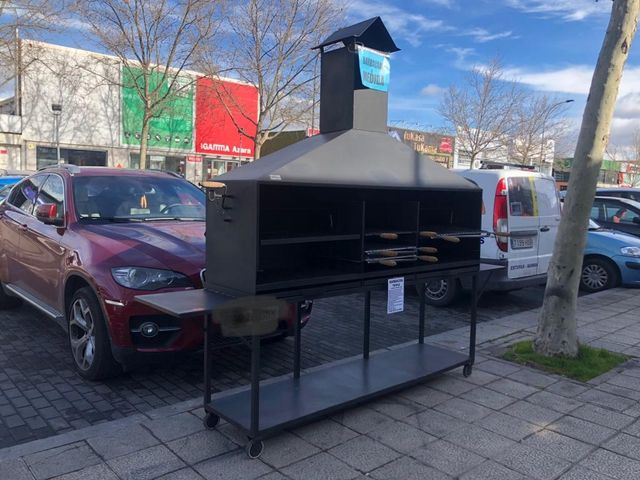 BARBACOA GRANDE MODELO TRIPLE 2000
