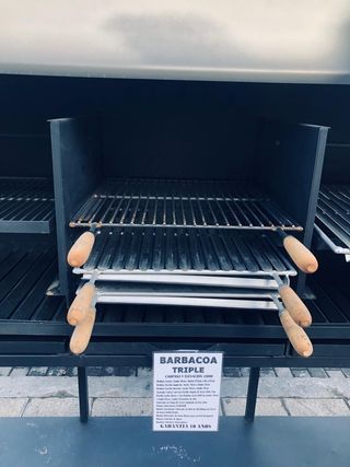 BARBACOA GRANDE MODELO TRIPLE 2000