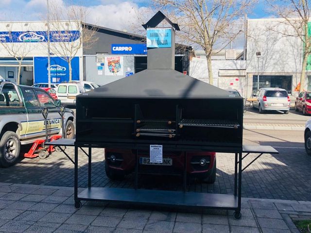 BARBACOA GRANDE MODELO TRIPLE 2000