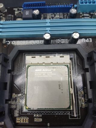 Placa base Asus M4N68T M LE V2