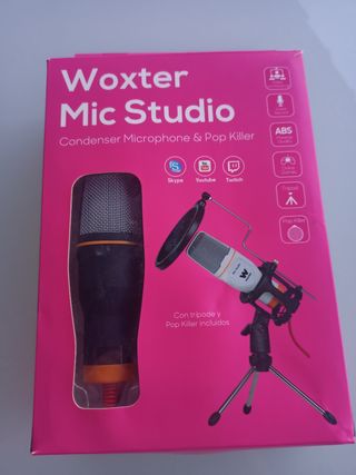 Pie de micrófono con trípode y micro