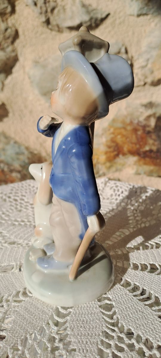 Statuina Bimbo porcellana capodimonte