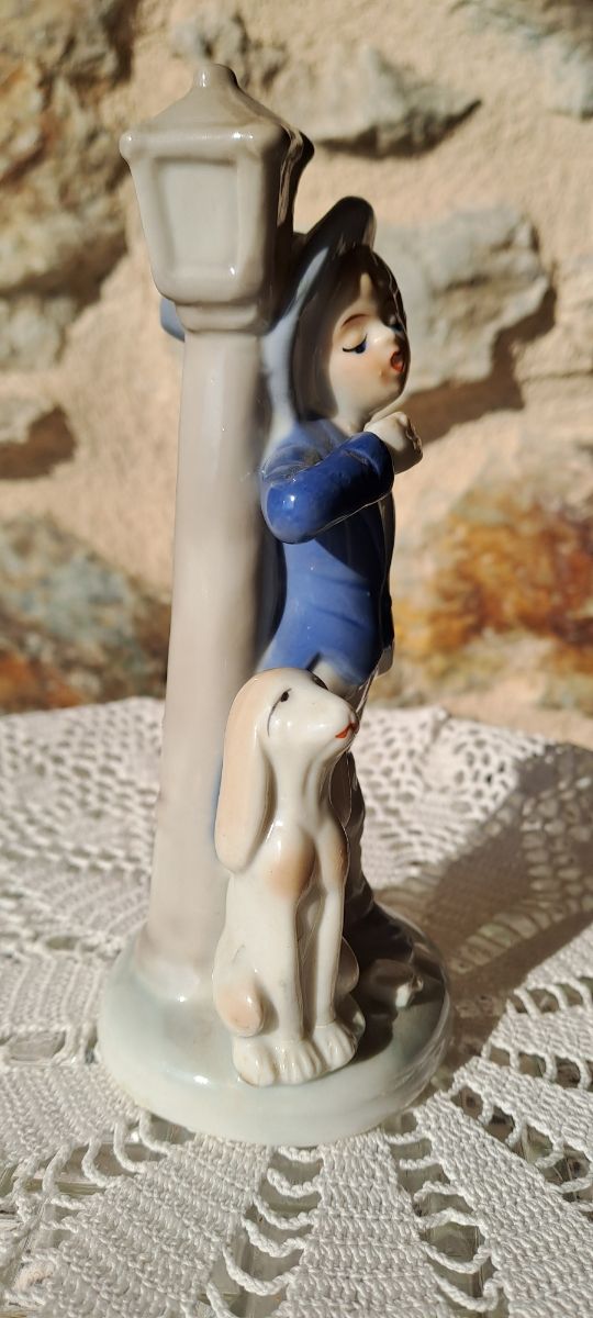 Statuina Bimbo porcellana capodimonte