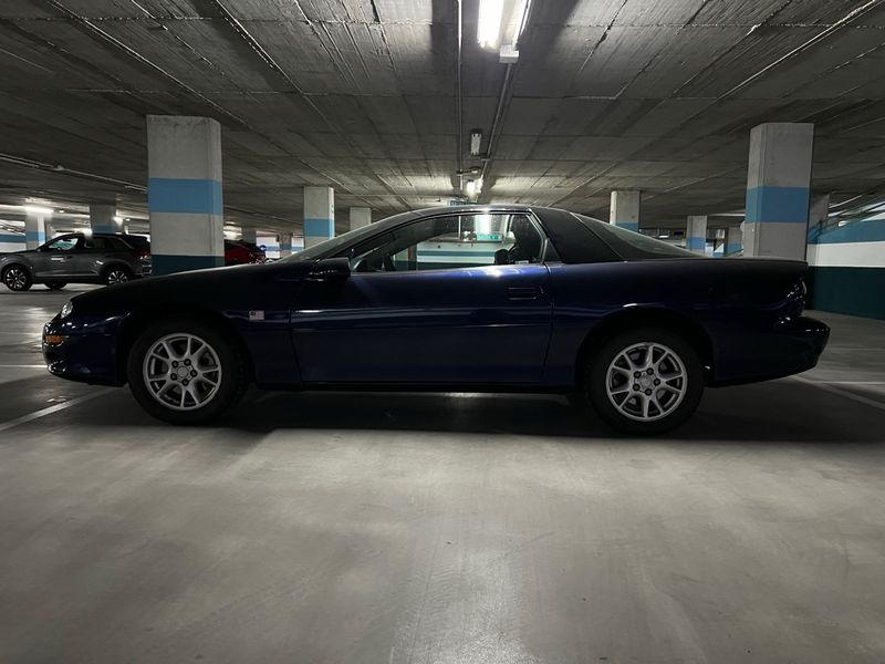 Chevrolet Camaro V8 - foto 1
