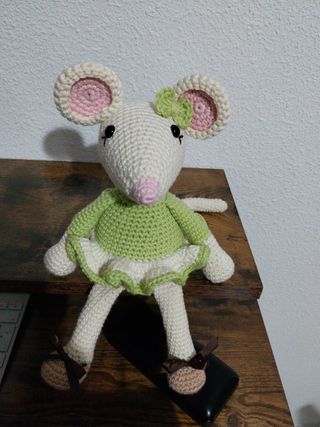 Amigurumi. Ratita presumida.