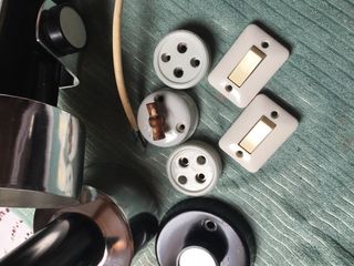 Lote vintage focos,enchufes, interruptores