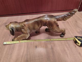 Perro de caza de cerámica