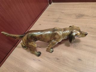 Perro de caza de cerámica