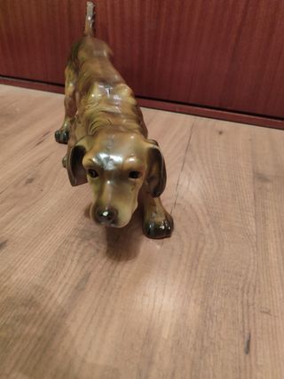 Perro de caza de cerámica