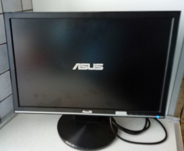 Monitor Asus x pc Display LCD 20"