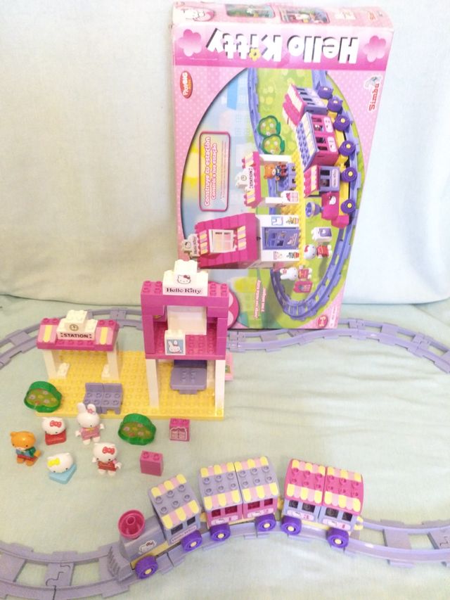 Lote de piezas construccion Hello Kitty