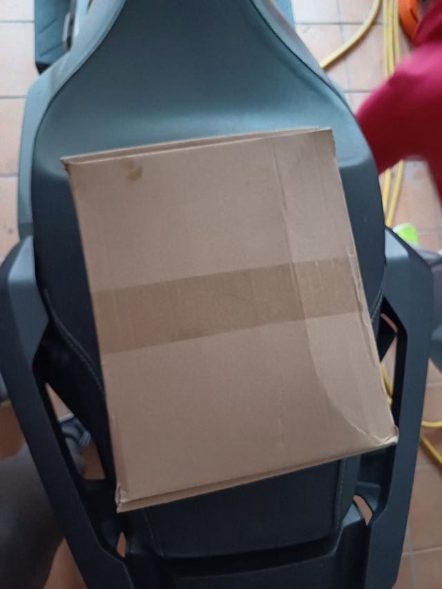 Poggiapiedi Honda x adv