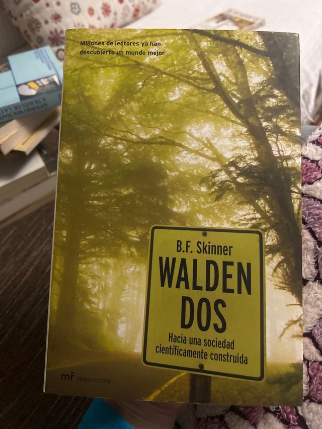 Walden dos. B.F. Skinner.