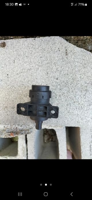 Se vende solenoide renault trafic 1.9 dci 100 cv
