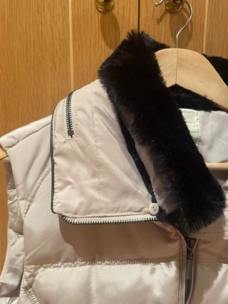 Chaleco entallado camel T-46