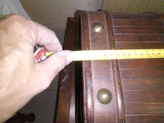 Baúl cofre de madera y cuero