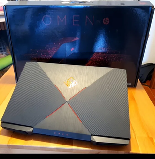 HP Omen 17-AN100NP 17.3" i7-8750H 16GB 1TB + 256GB