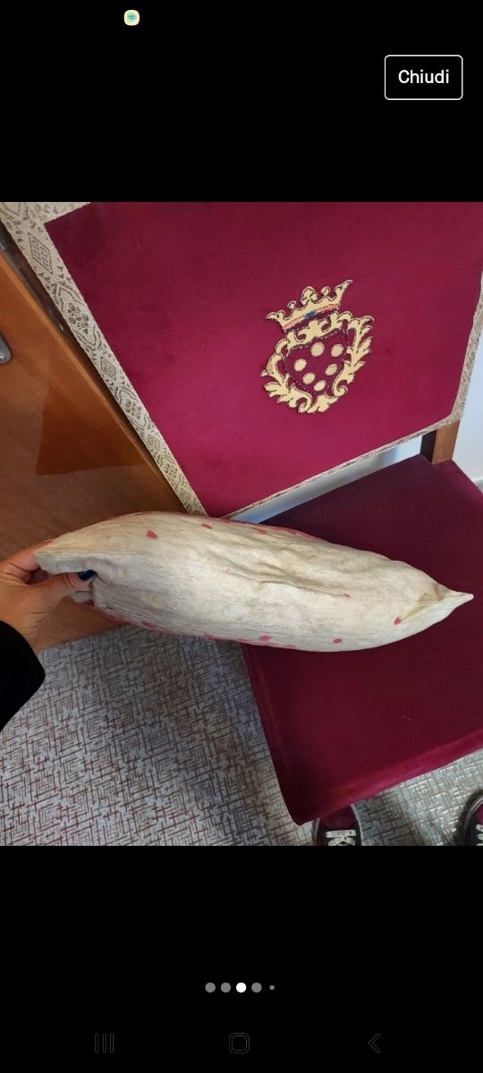 Cuscino petali tulipani rossi