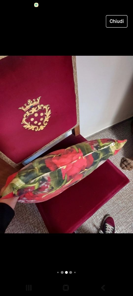 Cuscino petali tulipani rossi