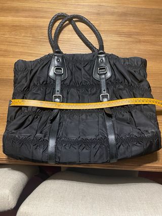 Bolso negro Prada 