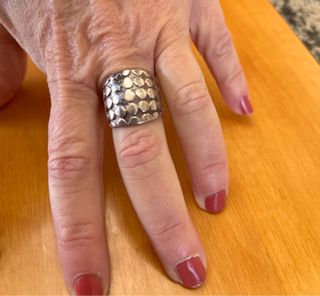 Anello argento lavorato unisex