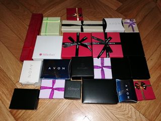 Cajas joyas, pendientes collares anillos