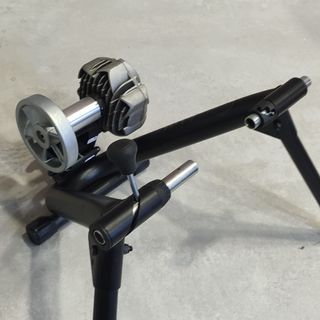 Rodillo Saris Fluid 2