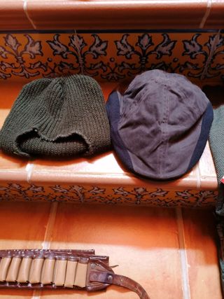 Lotto di attrezzatura da caccia