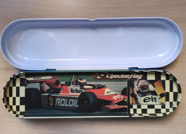 Estuche rígido escolar 