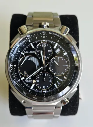 Citizen crono Super Titanio "Bull Head"