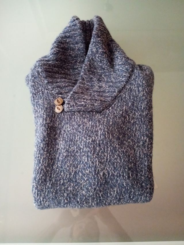 Jersey azul jaspeado. Marca Caramelo