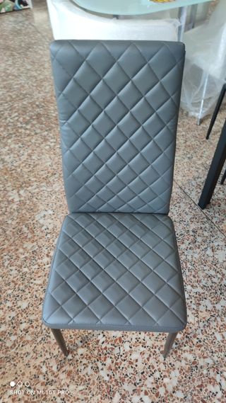 Juego de 4 sillas polipiel