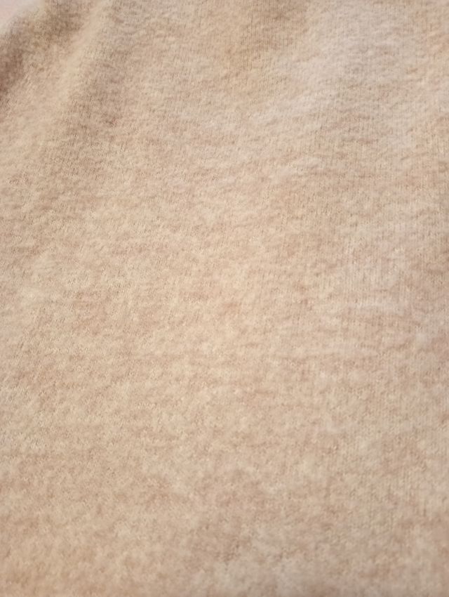 Jersey muy suave rosita Stradivarius 